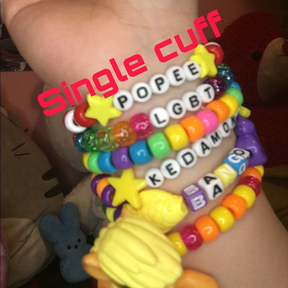 ✨custom kandi✨